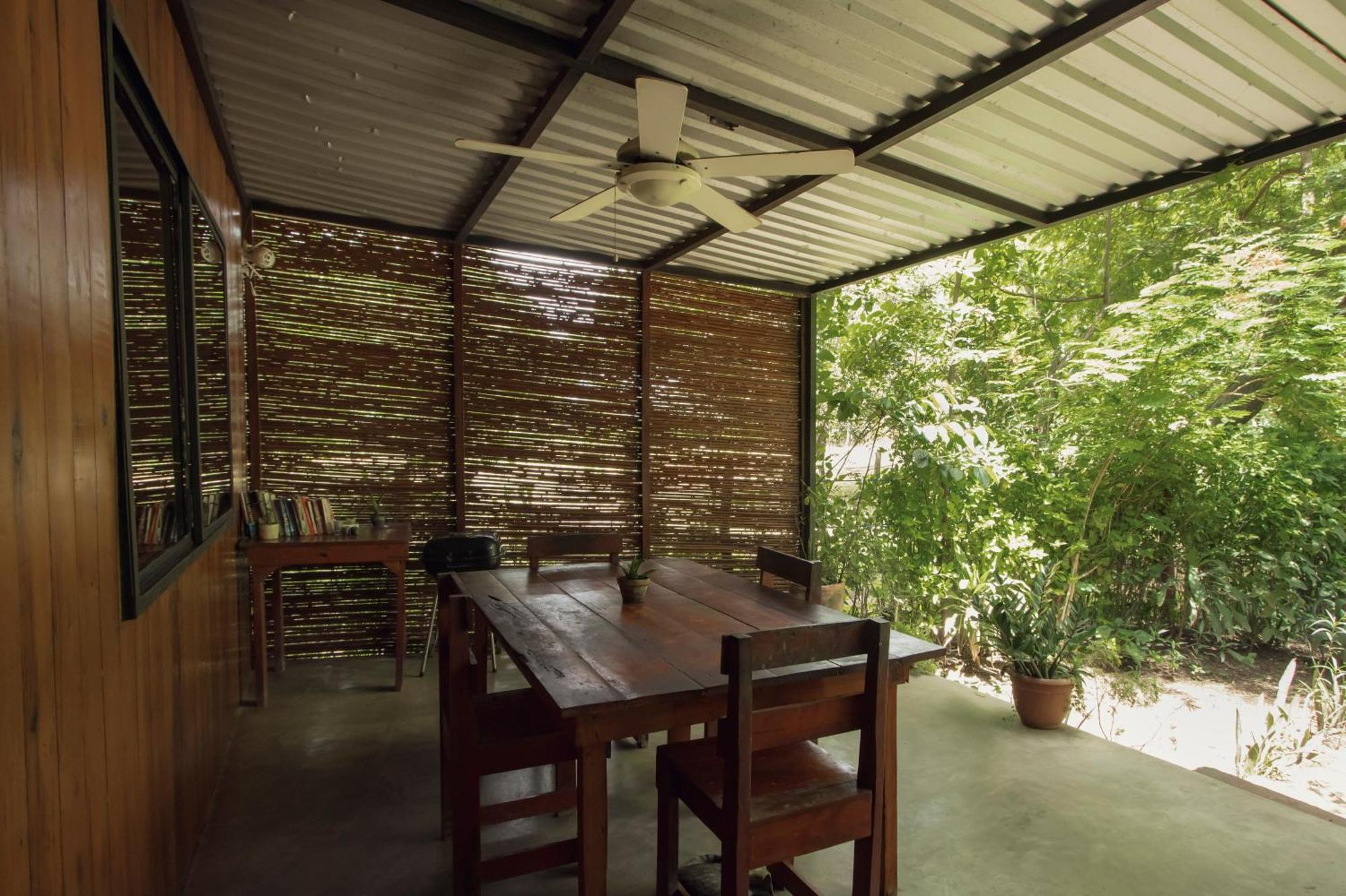 Mola Mola Surf Popoyo Bed & Breakfast Exterior photo