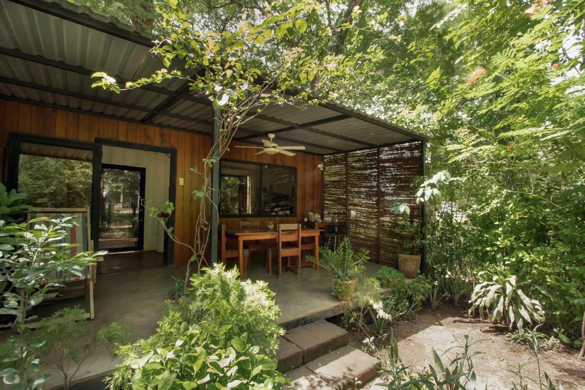 Mola Mola Surf Popoyo Bed & Breakfast Exterior photo