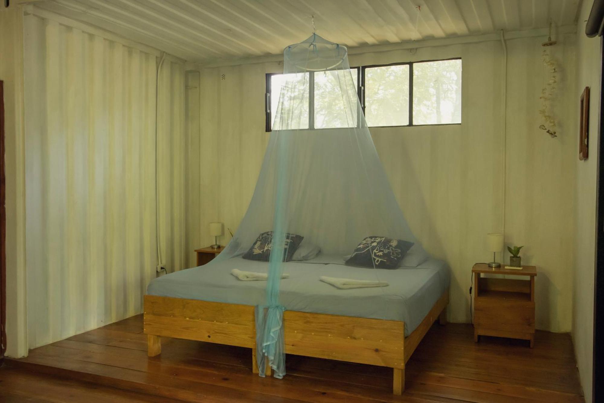 Mola Mola Surf Popoyo Bed & Breakfast Exterior photo