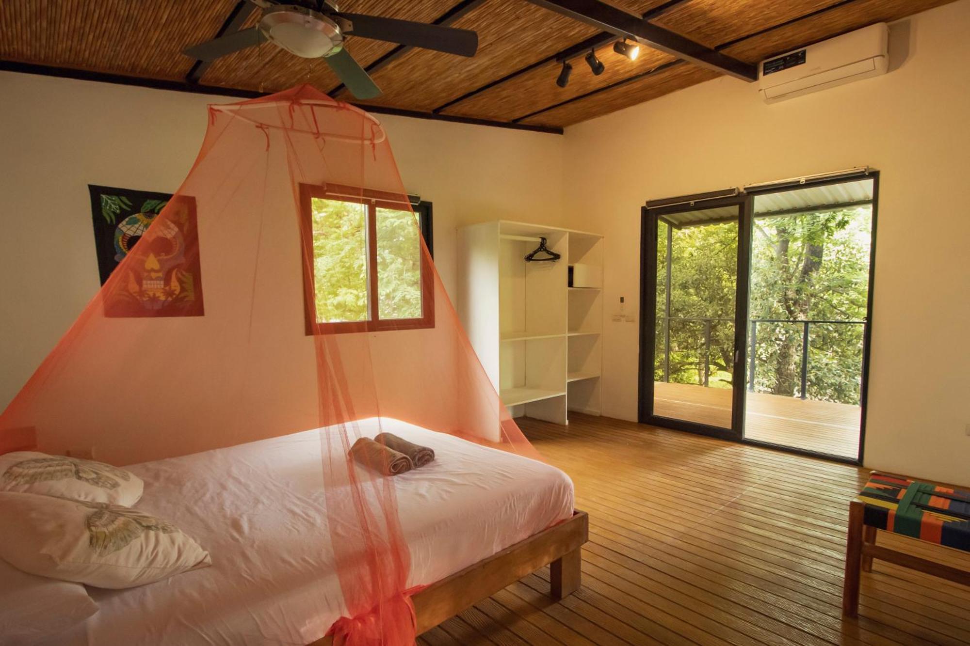 Mola Mola Surf Popoyo Bed & Breakfast Exterior photo