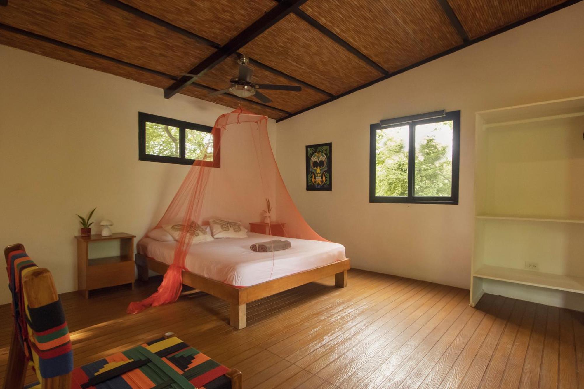 Mola Mola Surf Popoyo Bed & Breakfast Exterior photo